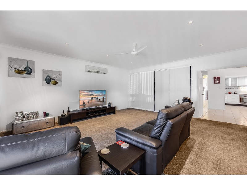 5 Violet Crescent, Rasmussen QLD 4815