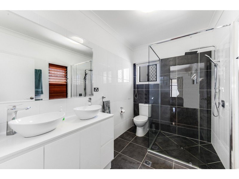 5 Violet Crescent, Rasmussen QLD 4815