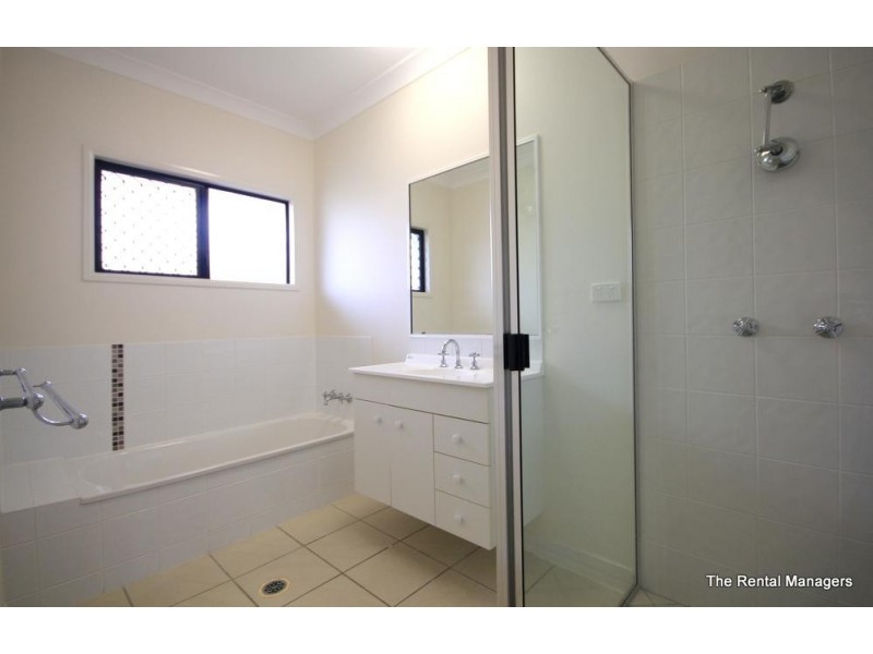 6 Catalina Street, Kirwan QLD 4817