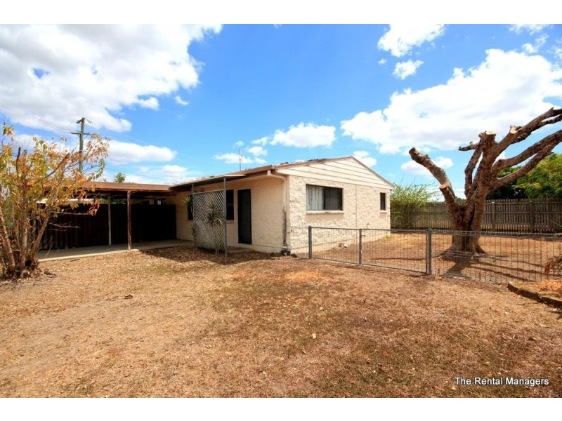 2/2 Saltbush Boulevard, Rasmussen QLD 4815