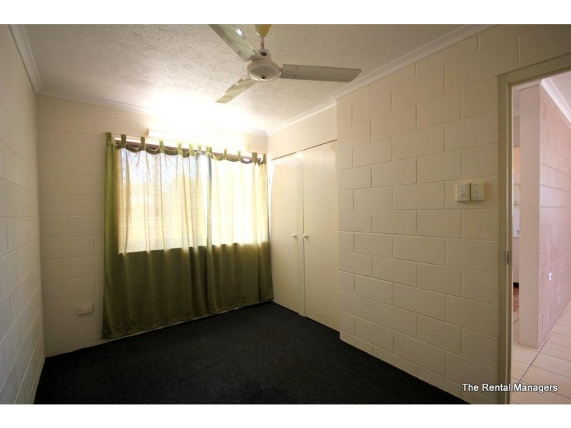 2/2 Saltbush Boulevard, Rasmussen QLD 4815