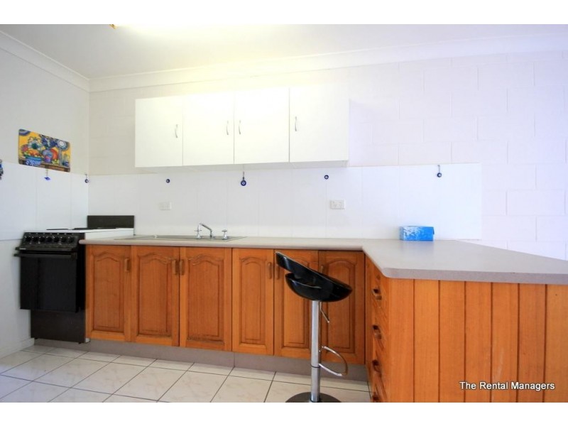 2/68 Robertson Street, Railway Estate QLD 4810