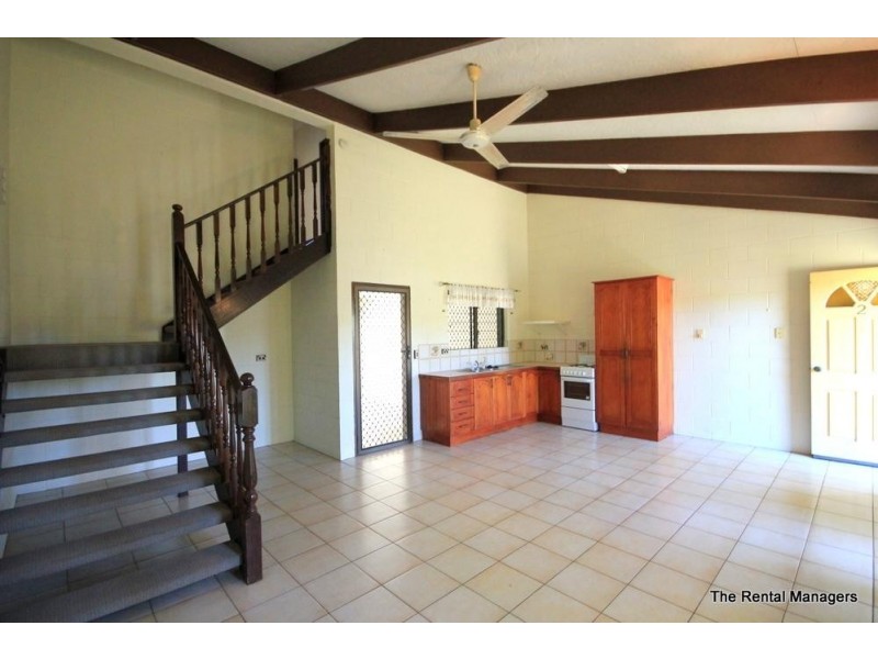 2/31 Queens Road, Railway Estate QLD 4810