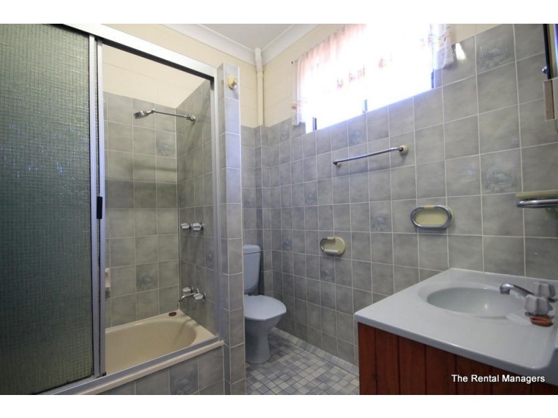 2/31 Queens Road, Railway Estate QLD 4810