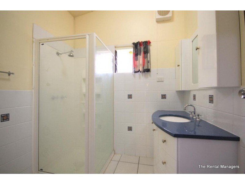 4  Rosemary Street, Kelso QLD 4815