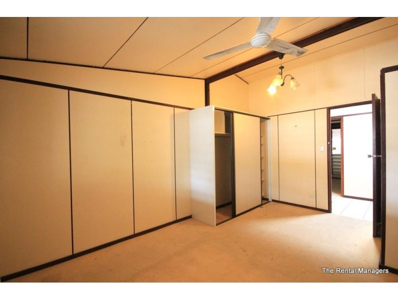 4  Rosemary Street, Kelso QLD 4815