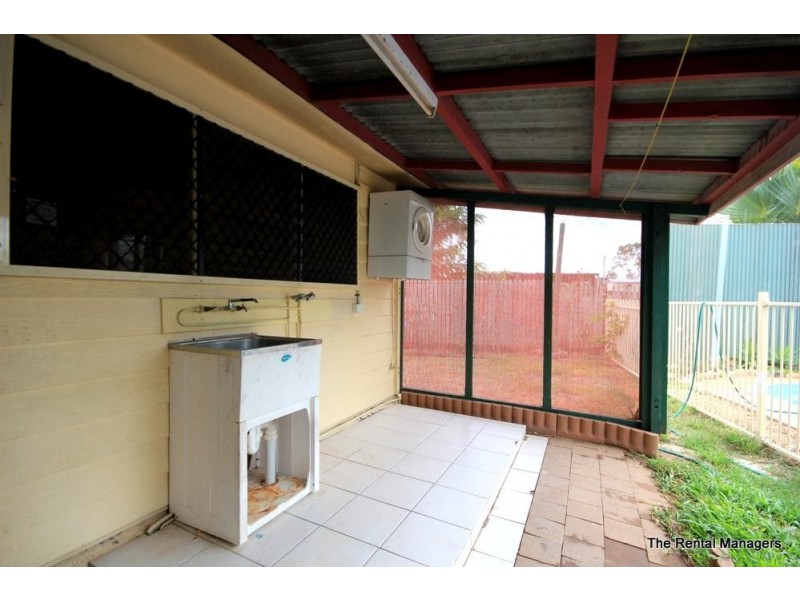 4  Rosemary Street, Kelso QLD 4815