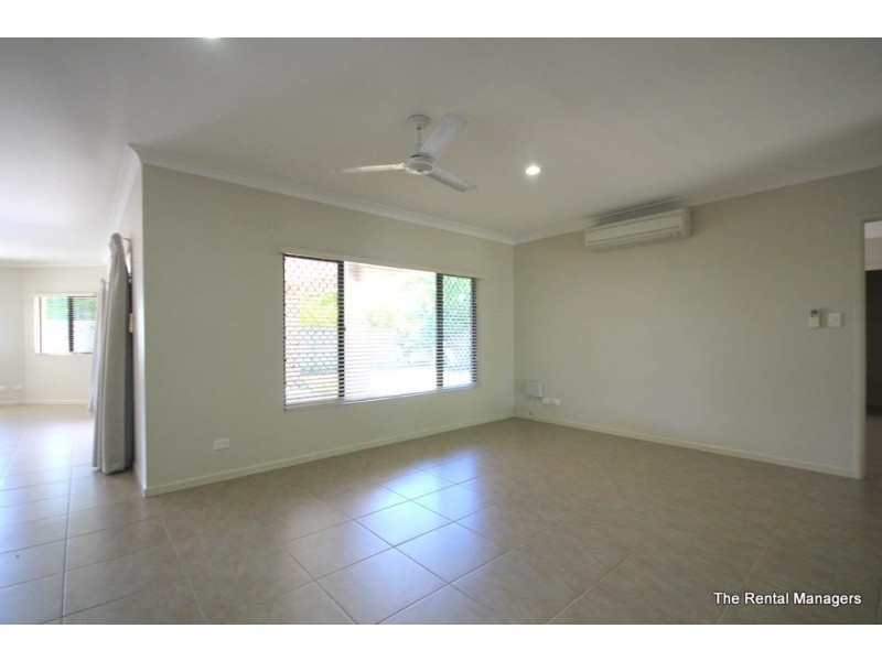 2 Chloe Court, Mount Louisa QLD 4814