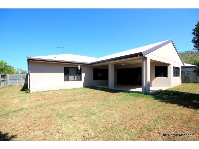 2 Chloe Court, Mount Louisa QLD 4814