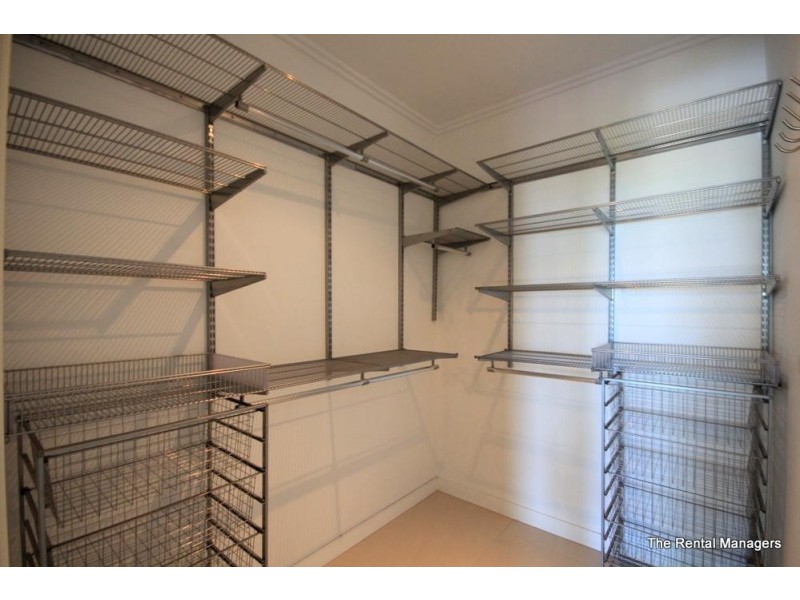 43  Gilbert Crescent, Castle Hill QLD 4810