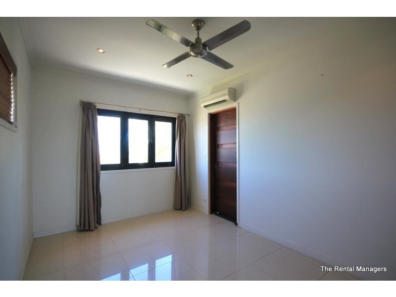 43  Gilbert Crescent, Castle Hill QLD 4810