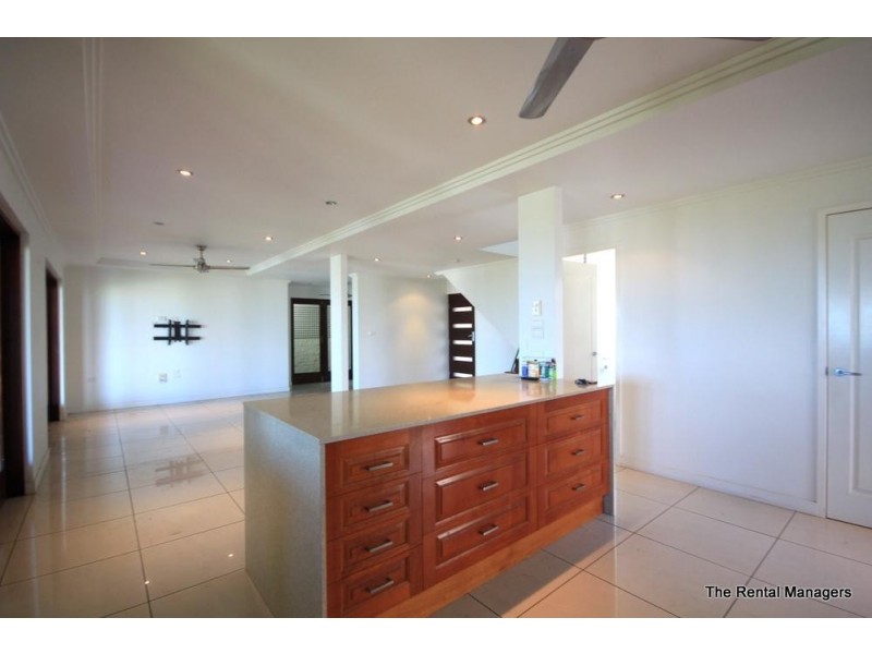 43  Gilbert Crescent, Castle Hill QLD 4810