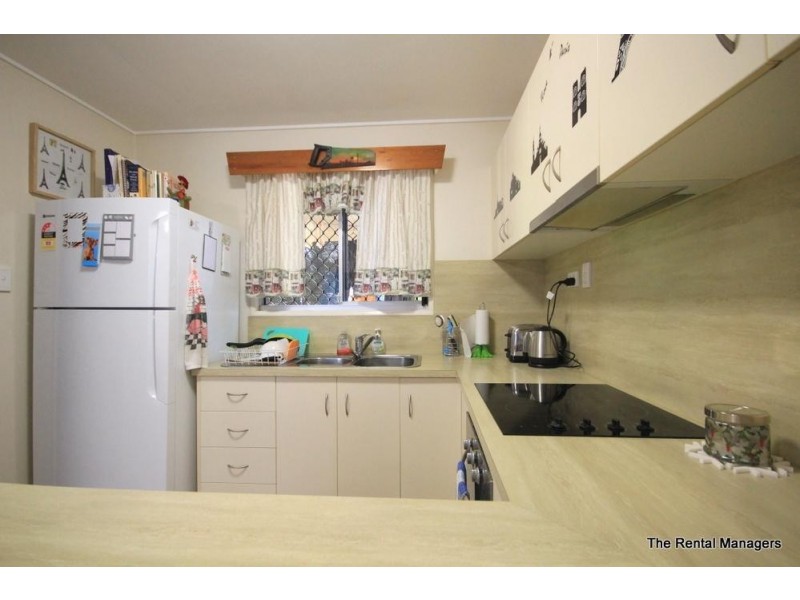 11 Yut Fay Avenue, Kelso QLD 4815