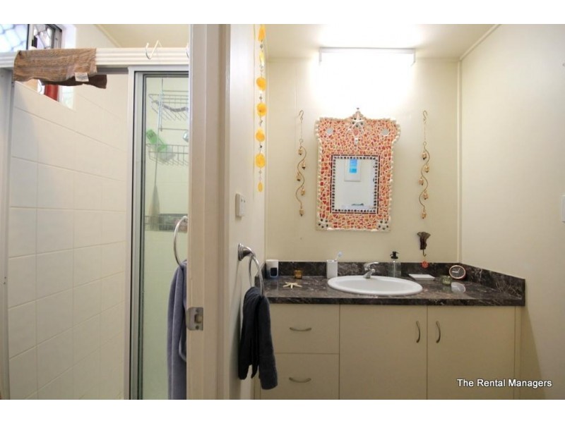 11 Yut Fay Avenue, Kelso QLD 4815