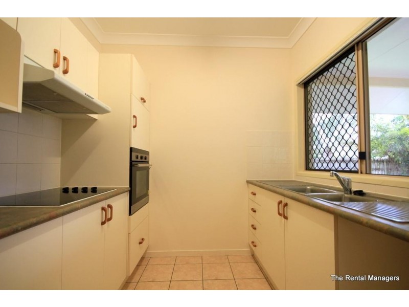 7  Serrata Court, Kirwan QLD 4817