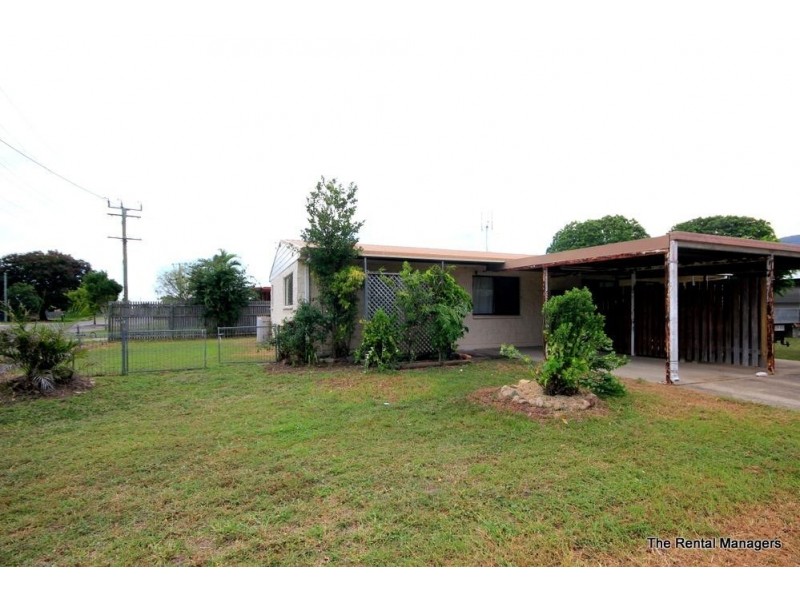 1/2 Saltbush Boulevard, Rasmussen QLD 4815