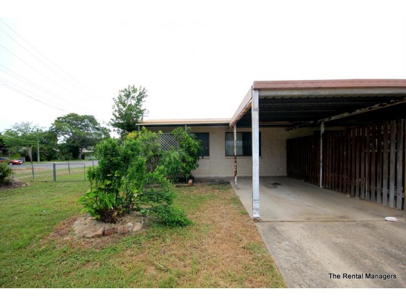 1/2 Saltbush Boulevard, Rasmussen QLD 4815