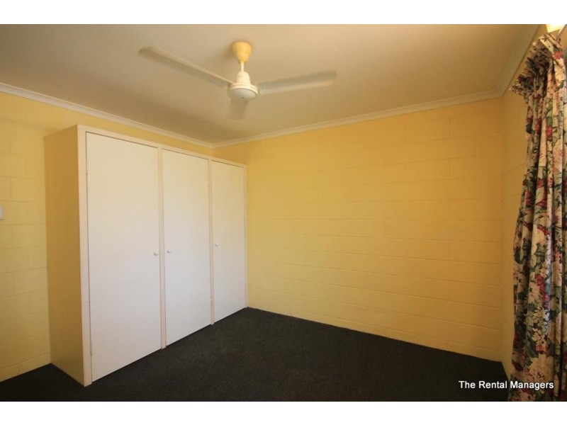 1/2 Saltbush Boulevard, Rasmussen QLD 4815