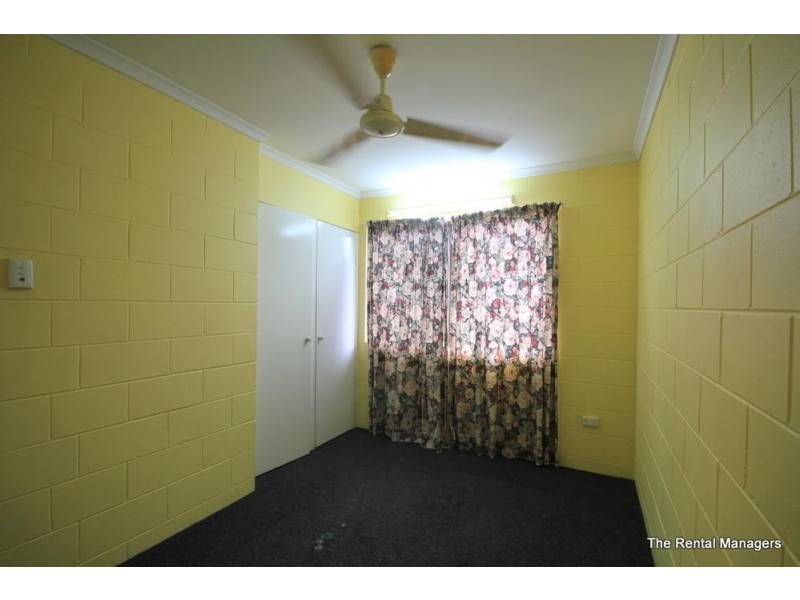 1/2 Saltbush Boulevard, Rasmussen QLD 4815