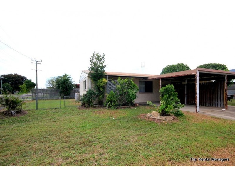 1/2 Saltbush Boulevard, Rasmussen QLD 4815