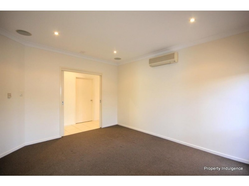 4 Lord Howe Promenade, Douglas QLD 4814