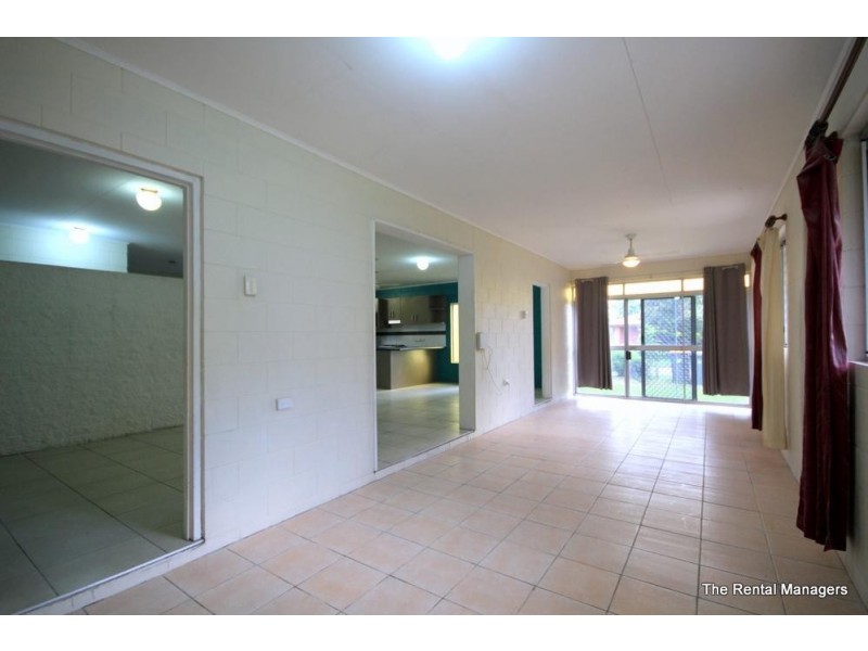 18 Bokirana Crescent, Kirwan QLD 4817