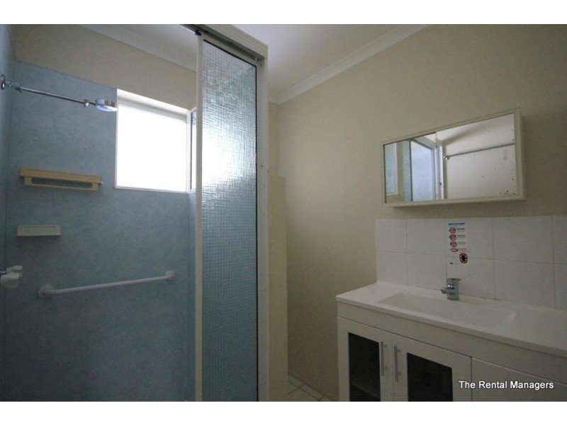 2 Alexander Court, Rasmussen QLD 4815