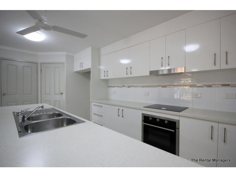 2  Golf Links Drive, Kirwan QLD 4817