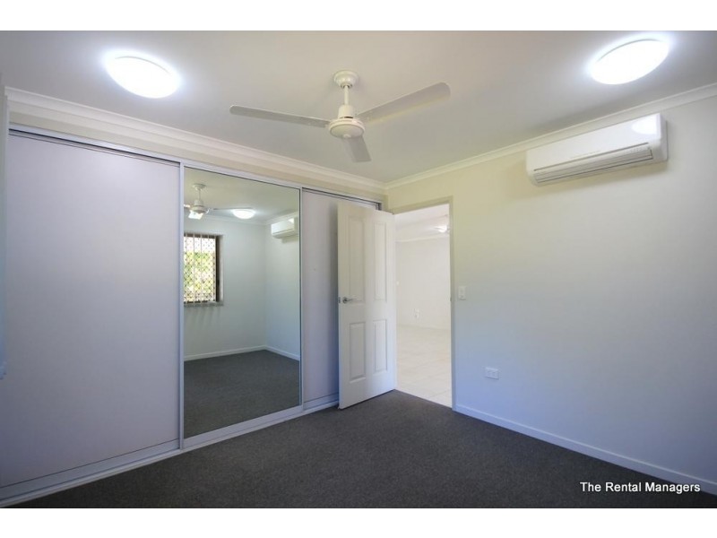 2  Golf Links Drive, Kirwan QLD 4817