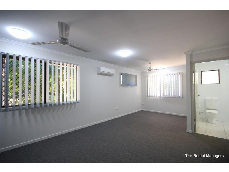 2  Golf Links Drive, Kirwan QLD 4817