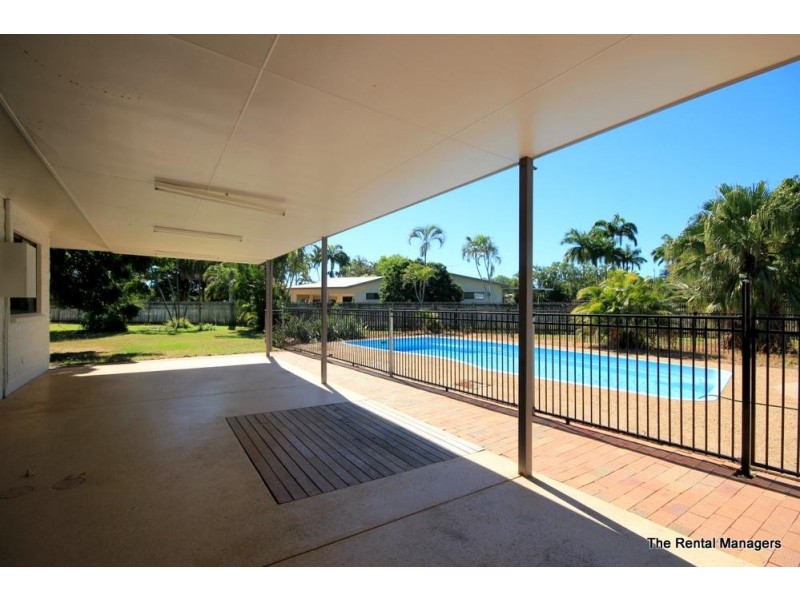 2  Golf Links Drive, Kirwan QLD 4817