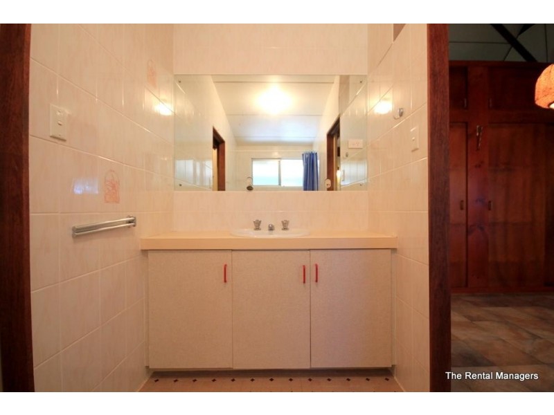 11 Gladys Street, Kelso QLD 4815