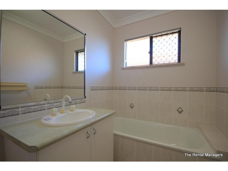 4 Lillium Court, Kirwan QLD 4817