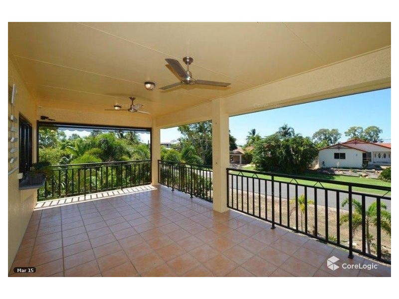 15 Jamaica Crescent, Bushland Beach QLD 4818