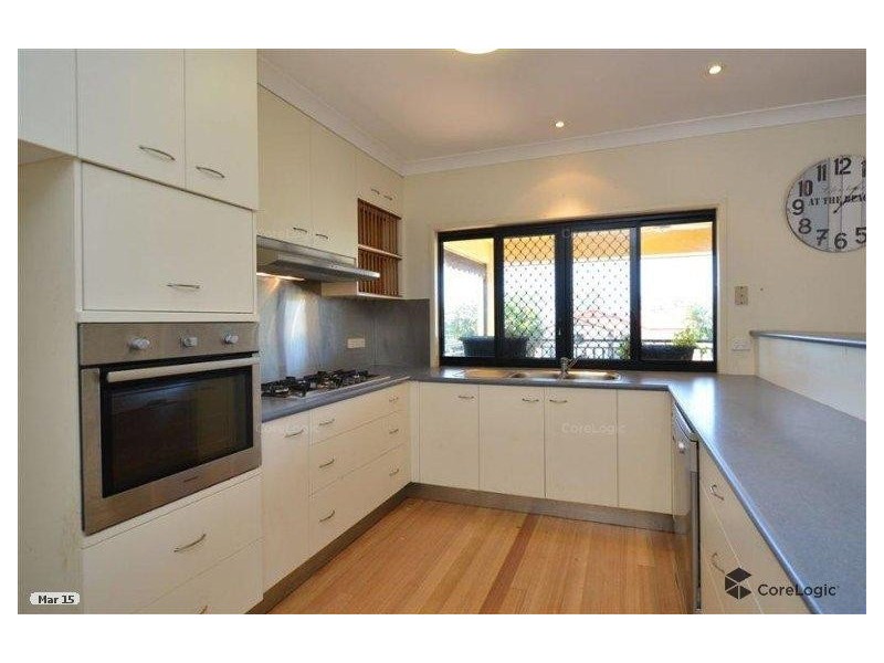 15 Jamaica Crescent, Bushland Beach QLD 4818