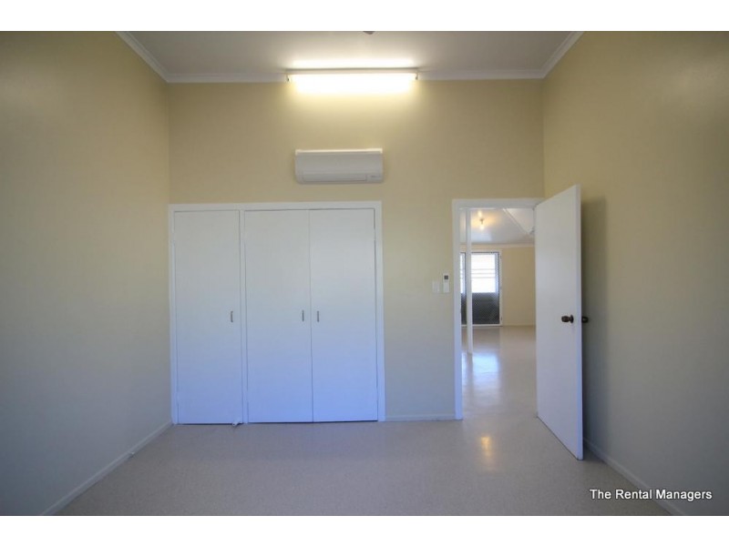 1/33 Bundock Steet, Belgian Gardens QLD 4810