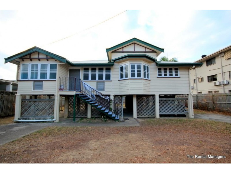 2/33 Bundock Street, Belgian Gardens QLD 4810