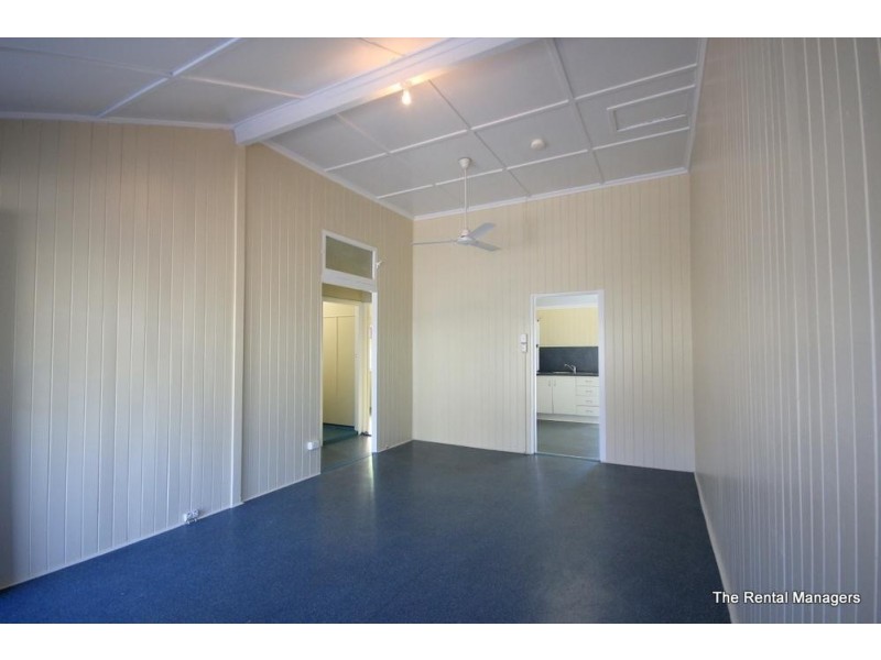 2/33 Bundock Street, Belgian Gardens QLD 4810