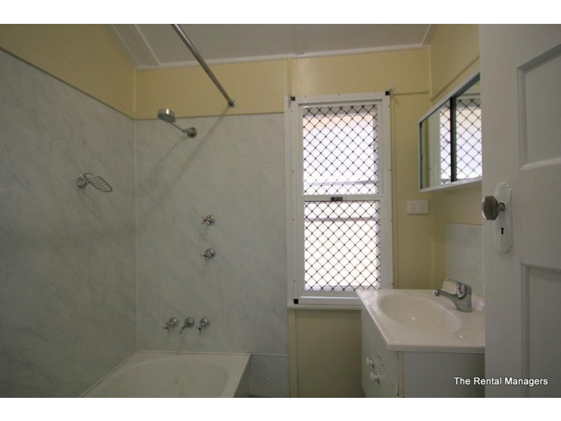 2/33 Bundock Street, Belgian Gardens QLD 4810