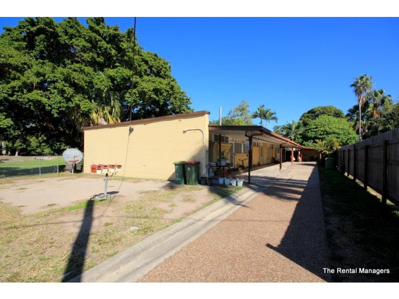 2/9 Turner Street, Pimlico QLD 4812