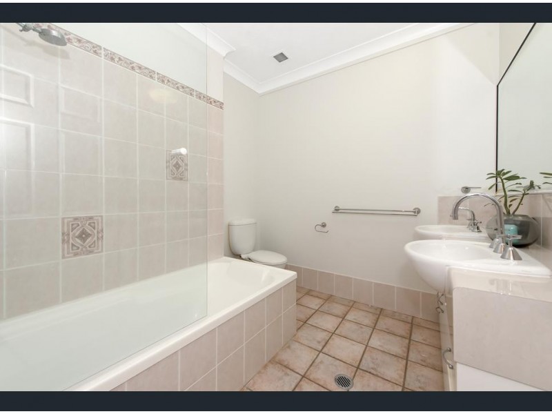 7/23  Willmett Street, Townsville City QLD 4810