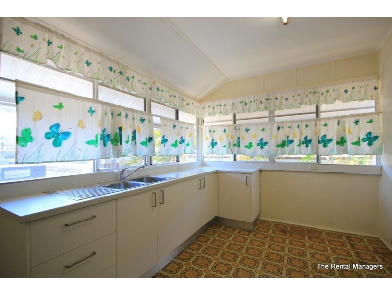 167 Francis Street, West End QLD 4810