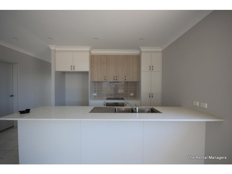 7 Leggett Crescent, Oonoonba QLD 4811