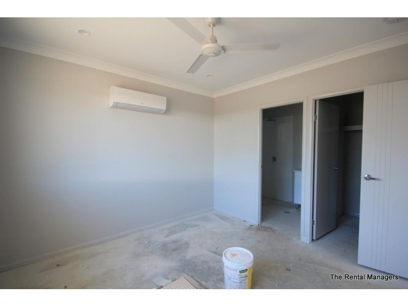 7 Leggett Crescent, Oonoonba QLD 4811