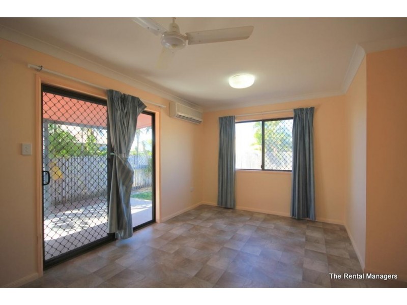 42 Estuary Parade, Douglas QLD 4814