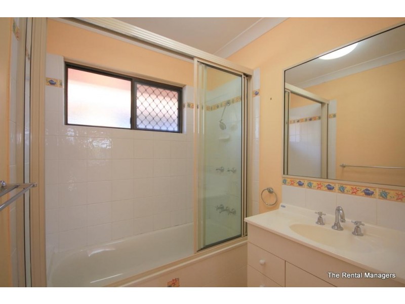 42 Estuary Parade, Douglas QLD 4814