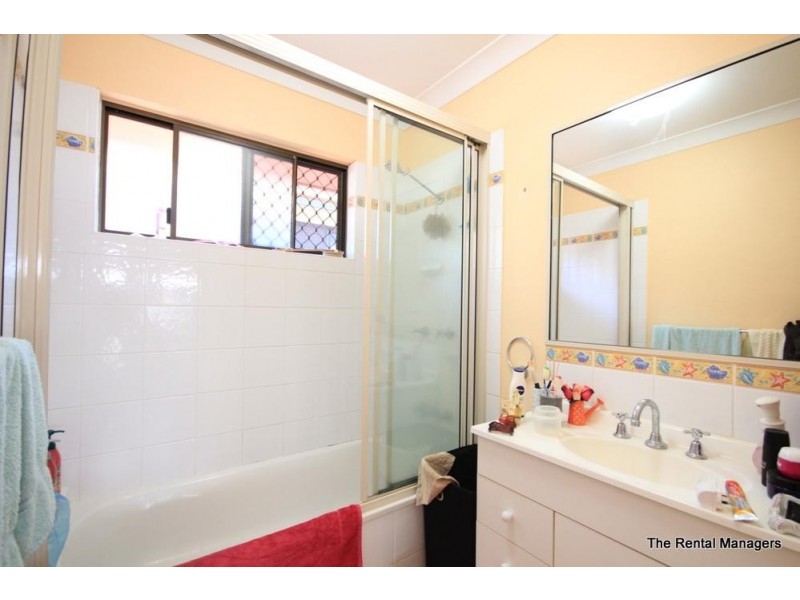 42 Estuary Parade, Douglas QLD 4814