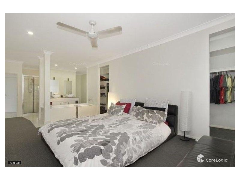 5 Gundabluey Crescent, Mount Low QLD 4818
