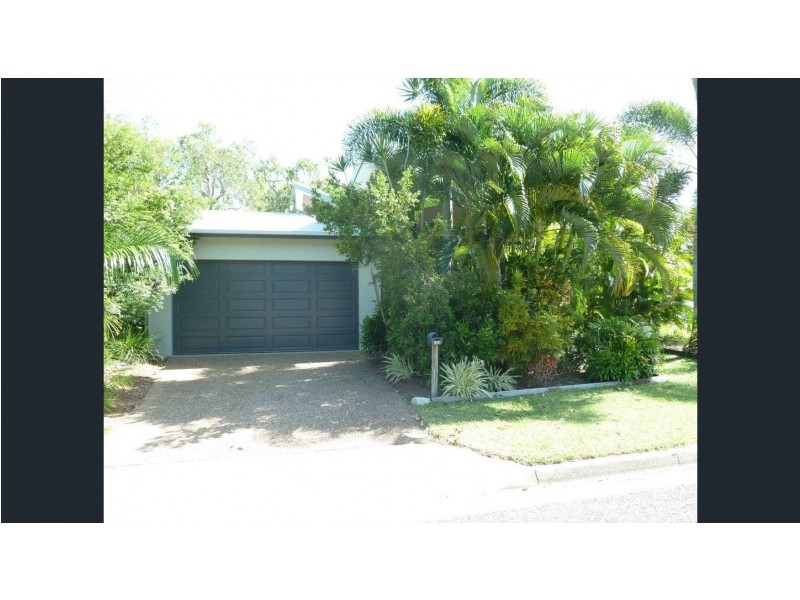 20 Yates Street, Nelly Bay QLD 4819