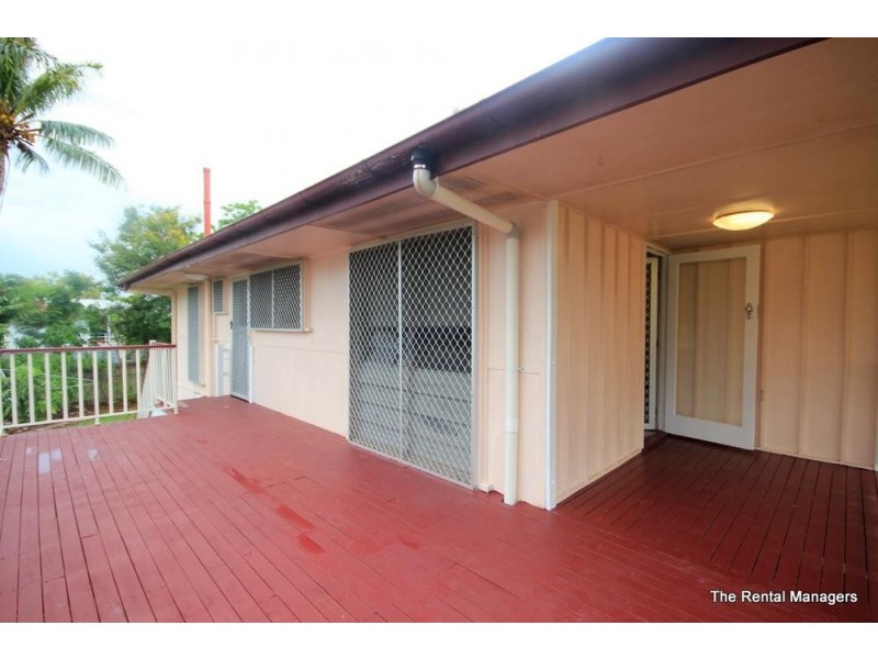 24 Cuthbert Crescent, Vincent QLD 4814